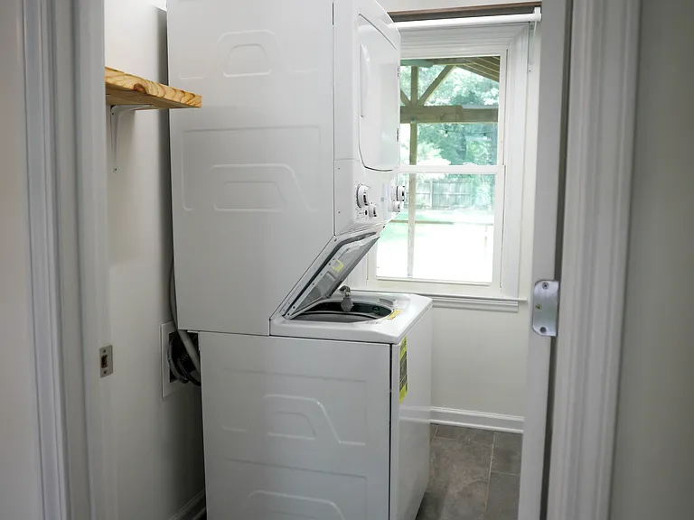 2313 Millbank St — Photo 19