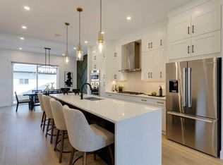 258 22nd Ave NE #258A, Calgary, AB T2E1T5