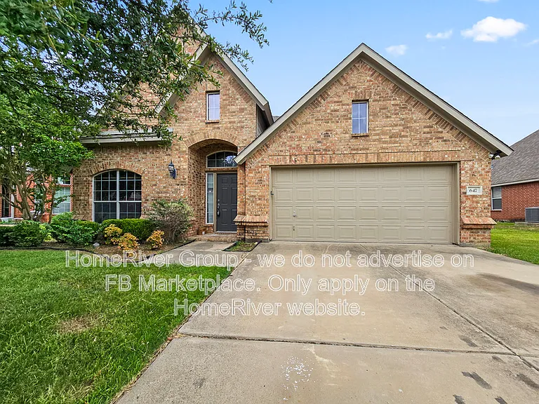 647 E Sandra Ln — Photo 1