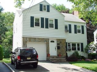 28 E Lincoln St, Verona, NJ 07044