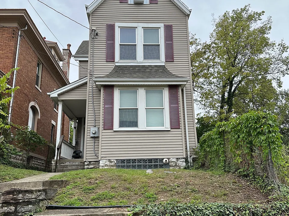 3017 Euclid Ave