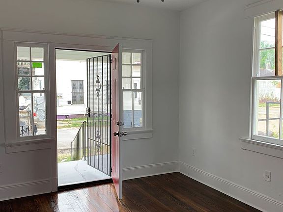 5th image of 2709-11 N Roman St #E09547011