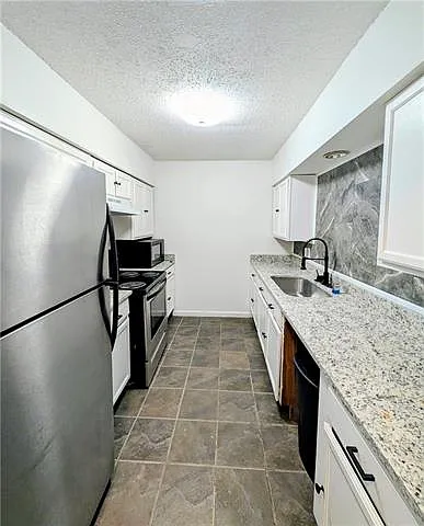 10921 Roger Dr #B — Photo 6