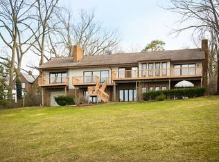 2740 W Long Lake Rd, West Bloomfield, MI 48323