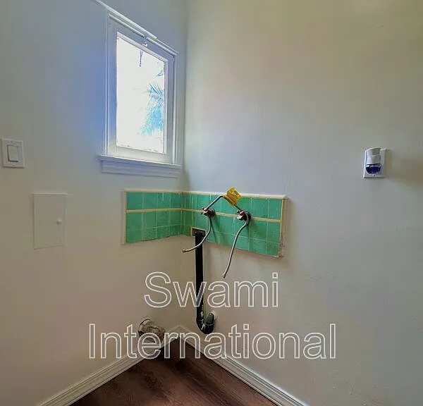 2066 Chestnut Ave — Photo 50
