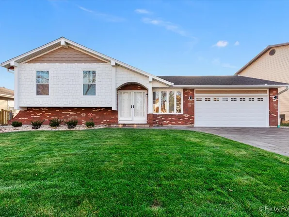 1915 Murcer Ln, Elgin, IL 60123