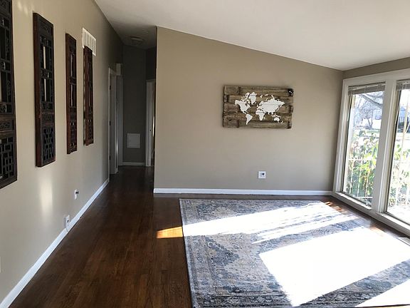 3rd image of 31544 Alabama St
