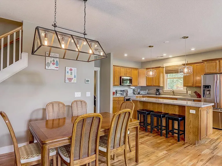 11 Oakhaven Ter — Photo 18
