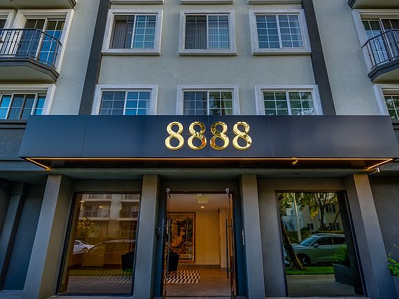 8888 LUXURY RESIDENCES