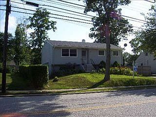 1st image of 324 Barton Ave