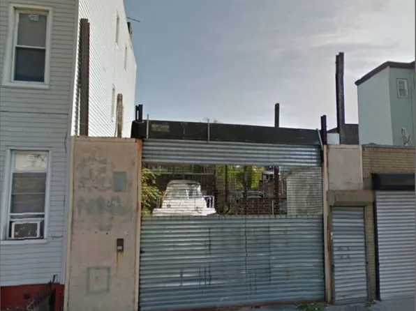 253 Ashford Street, Brooklyn, NY 11207