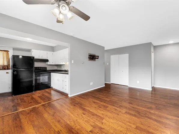 7601 Hazelcrest Dr APT G, Hazelwood, MO 63042