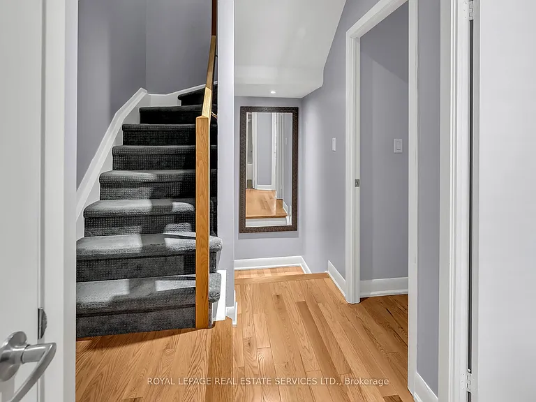 415 Jarvis St #309 — Photo 13