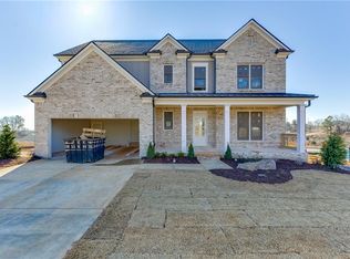 225 Smokey Rd, Buford, GA 30518