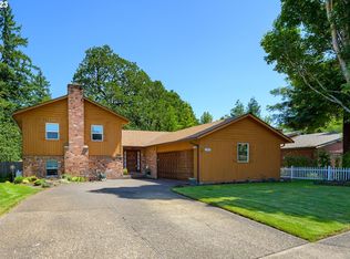 1150 SW Tall Oaks Dr, McMinnville, OR 97128
