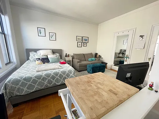 Rented by Rita S Citrin, LREB | media 17