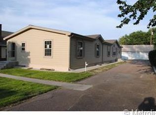 820 Franklin St, Wray, CO 80758