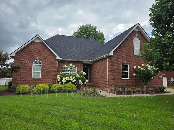 3606 Geneva Dr, Murfreesboro, TN 37128