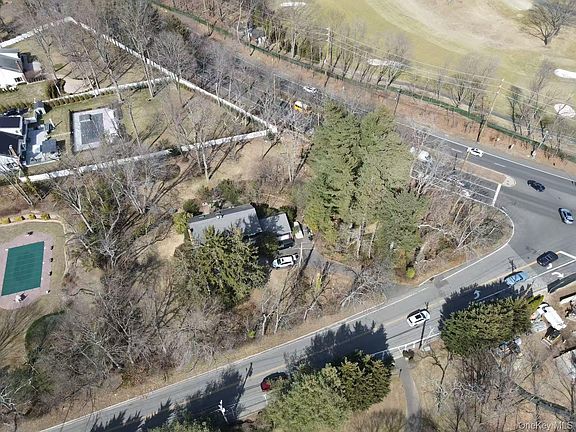 4th image of 499 Stonytown Road