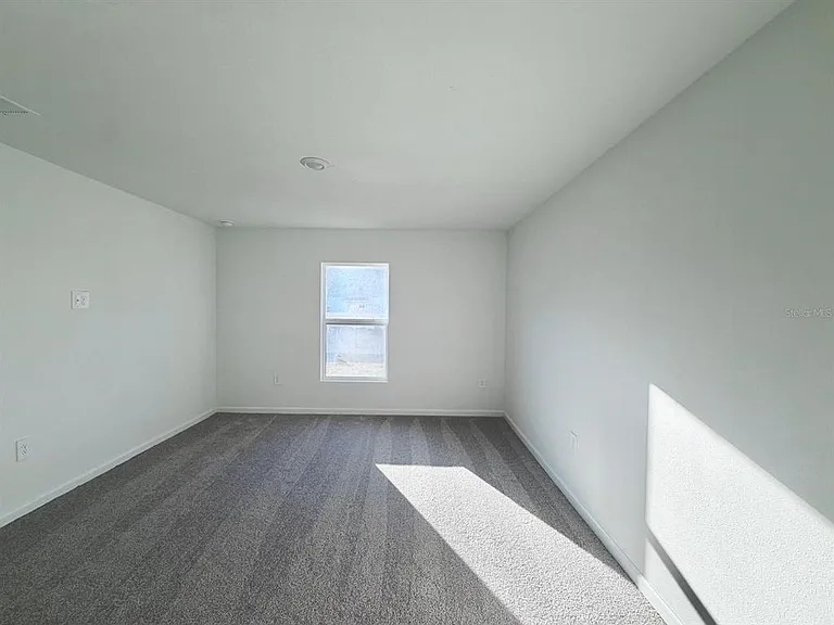 2122 Chris Dr — Photo 11