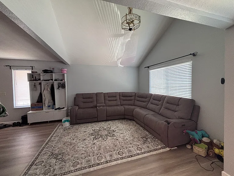 832 Coyote Rd — Photo 2