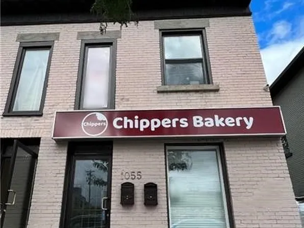 1055 Somerset St W #2, Ottawa, ON K1Y 3C4