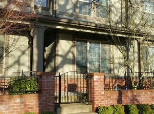 28815 SW Costa Cir W, Wilsonville, OR 97070