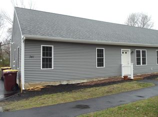 341 Middle Rd APT A, Acushnet, MA 02743