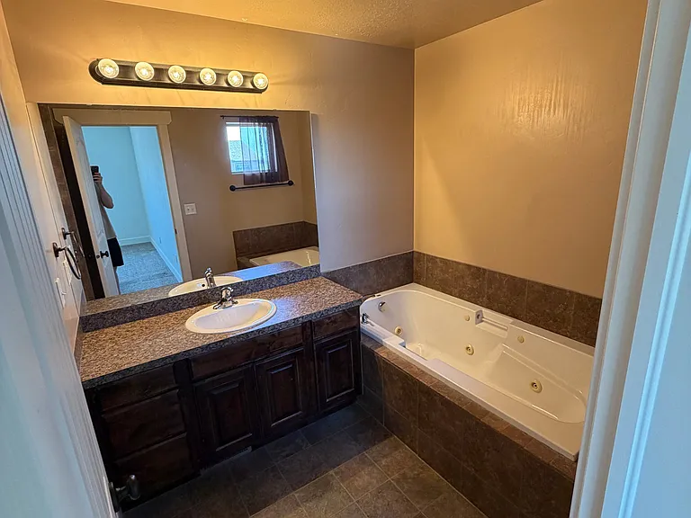 4 Arnold Dr — Photo 20