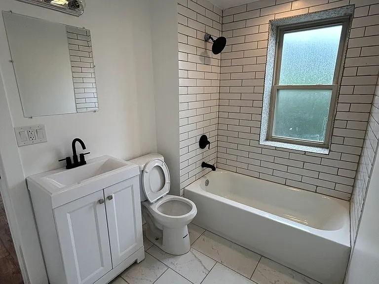 6016 S Saint Lawrence Ave #1 — Photo 9