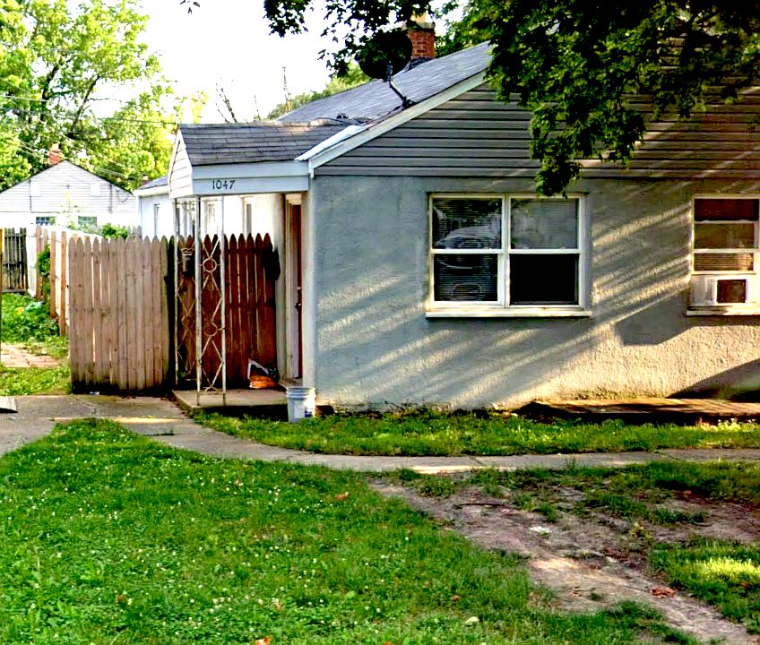 1047 Republic Ave_04192022