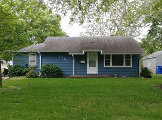 1730 SW Burnett Rd, Topeka, KS 66604