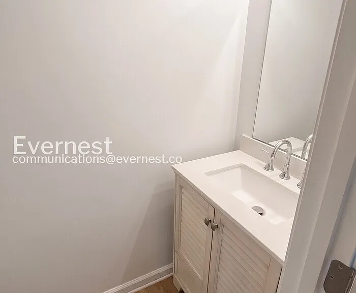 2163 Cheshire Dr — Photo 10