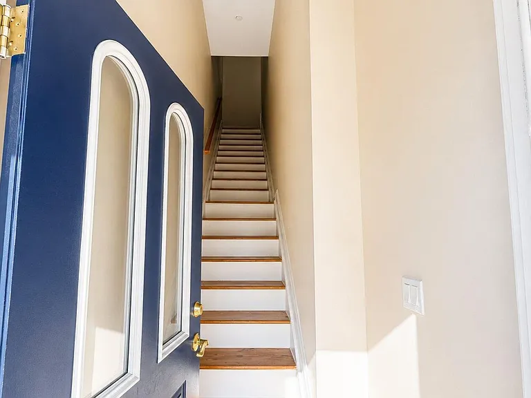 113B Lighthouse Ct — Photo 2