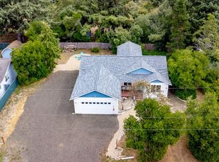 136 N Oar Loop NW, Ocean Shores, WA