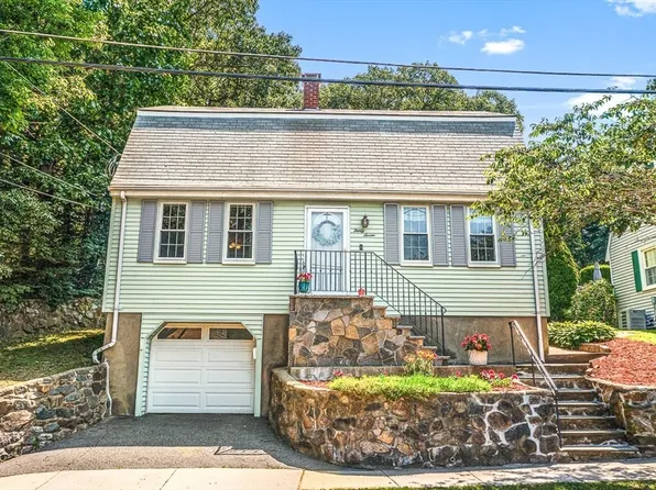 37 Piedmont St, Lynn, MA 01904