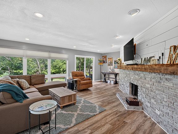 4th image of 6222 Panorama Dr