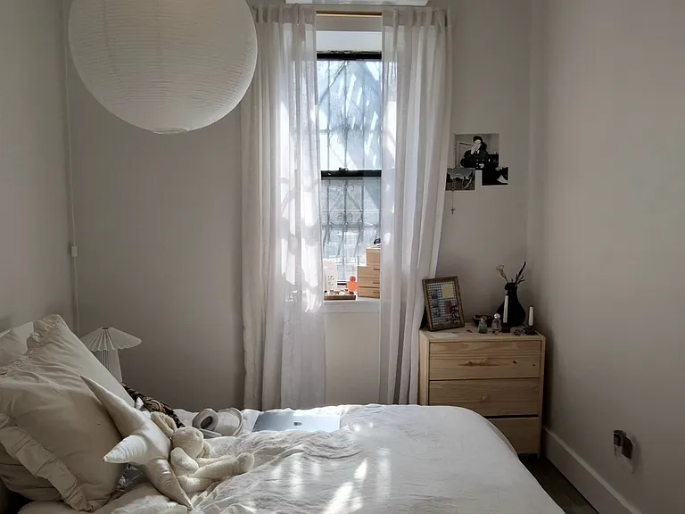 320 Throop Ave #2 — Photo 13