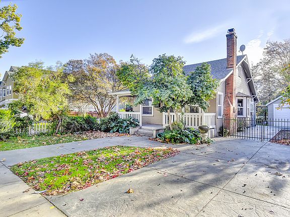 3rd image of 3734 1st Ave