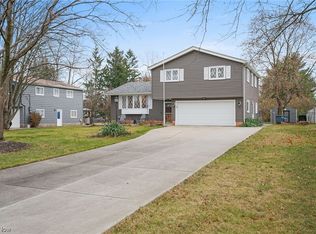 16601 Lanier Ave, Strongsville, OH