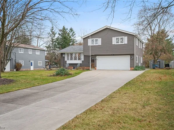 16601 Lanier Ave, Strongsville, OH 44136