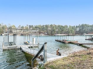 6373 Lakeview Dr, Buford, GA 30518