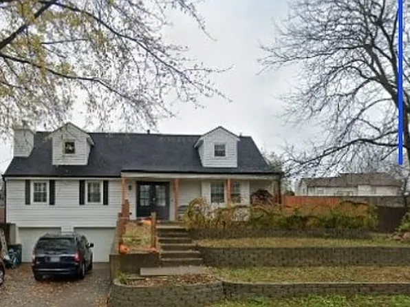 211 Fawn Valley St, Lansing, KS 66043