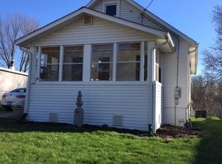 208 14th Ave, Sterling, IL 61081