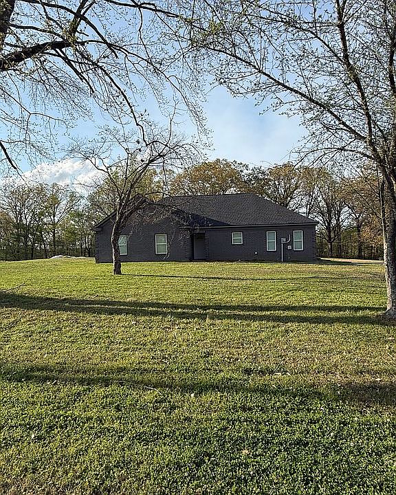 1st image of 1482 Windy Ln