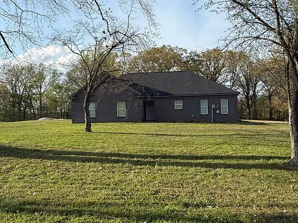 1482 Windy Ln, Southaven, MS 38671