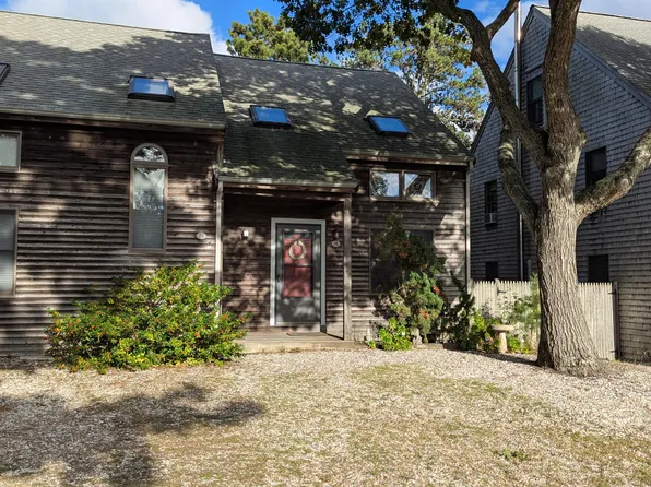 10 Seashore Park Drive APT M, Provincetown, MA 02657