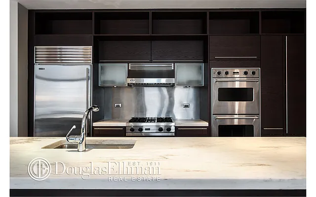 Rented by Douglas Elliman | media 16