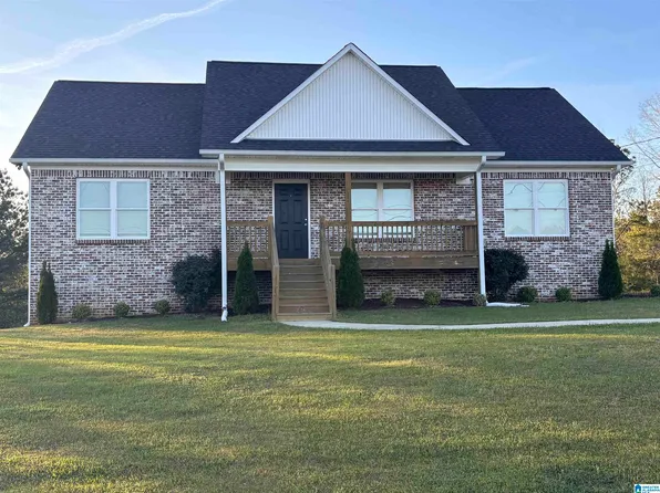 8208 Meadow Ln, Dora, AL 35062