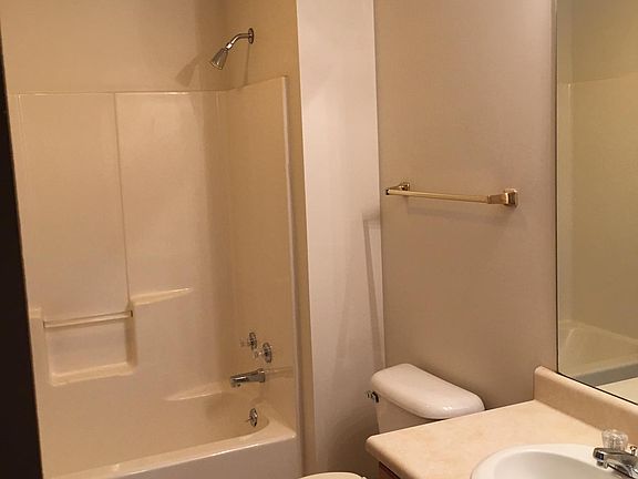 3rd image of 1422 Bear Creek Ln